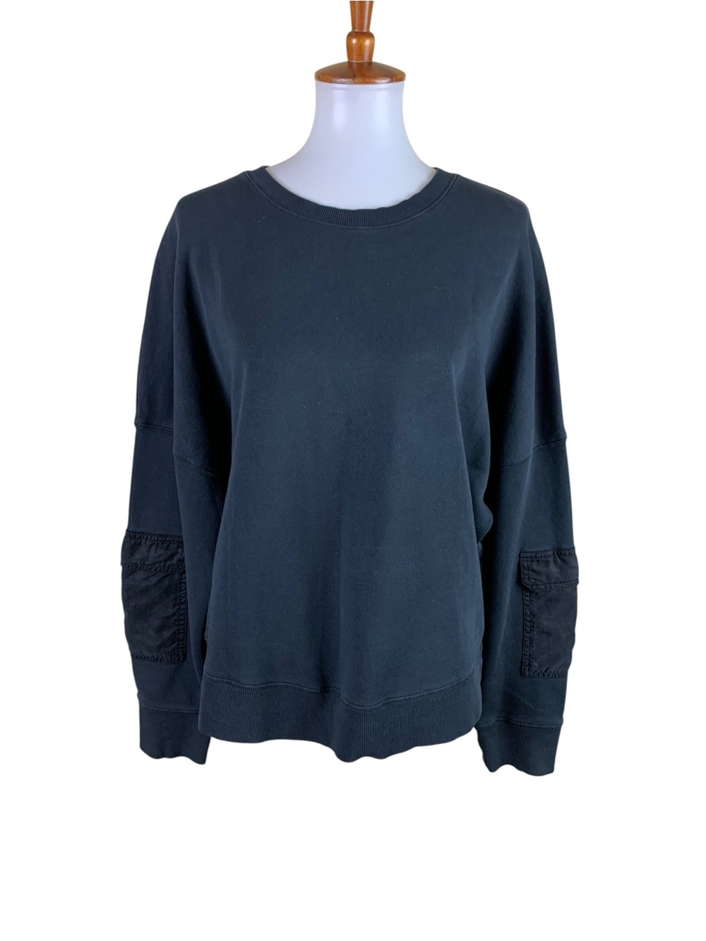 Fabletics Black Utility Crewneck Sweatshirt Cargo Pocket Athleisure Cozy XL